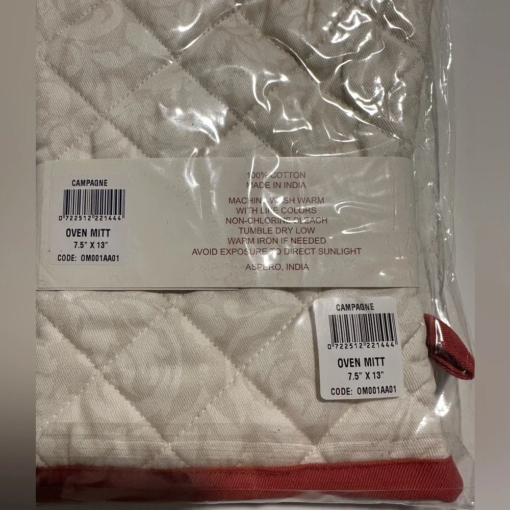 Maison d' Hermine Chicken Oven Mitt